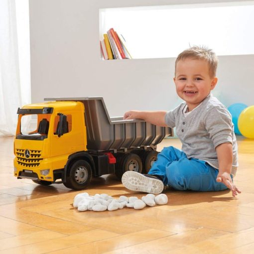 Mercedesz Arocs billencs