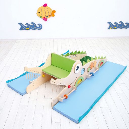 MB099 621 Szenzoros Krokodilsziget