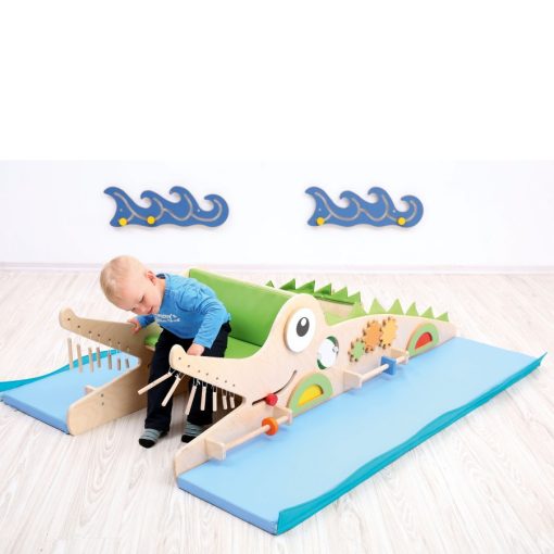 MB099 621 Szenzoros Krokodilsziget