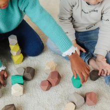 ECO Színes toronyépítő kövek fából  MINILAND  ML94052