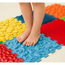 MUFFIK 1-es alapkészl.- Szenzoros ortopédiai szőnyeg - 8 db 28x28 cm-es elem