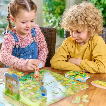   Nyúl Péter: Ne ébreszd fel Gergelyfi urat! (Don't Wake Mr. McGregor) WPR006 Orchard / Peter Rabbit™