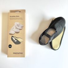 Euritmia cipő 50-es Fekete  dobozban  wawa