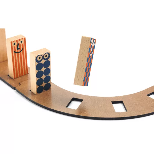 Építőjáték:  51 db-os forgalmas fa építőjáték (Zig and Go Junior – Racer) Djeco