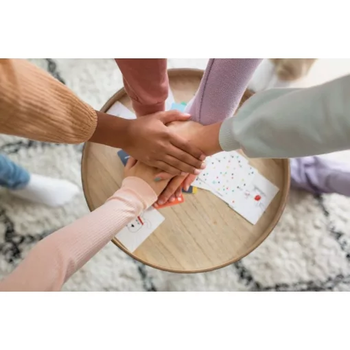 Mozgásra fel! – aktívitásra ösztönző, feszültséglevezető kártyajáték (BS-Toys)