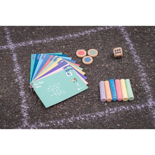 Szabadtéri játékgyűjtemény aszfaltkrétával (BS Toys)