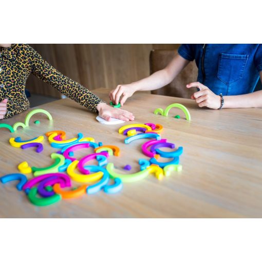 Szivárvány ívek fajáték (BS Toys fa játék)