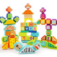 150db-os vadállatos, színes építőkocka